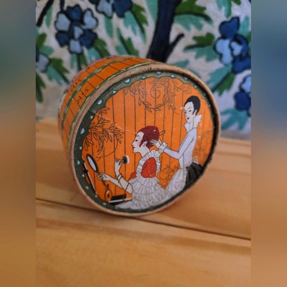 Vintage Other - 1930s Three Flowers Face Powder Box